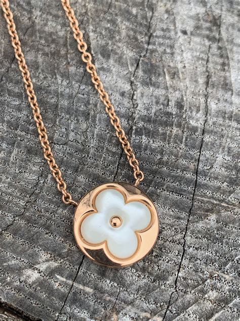 lv womens necklace|louis vuitton clover necklace.